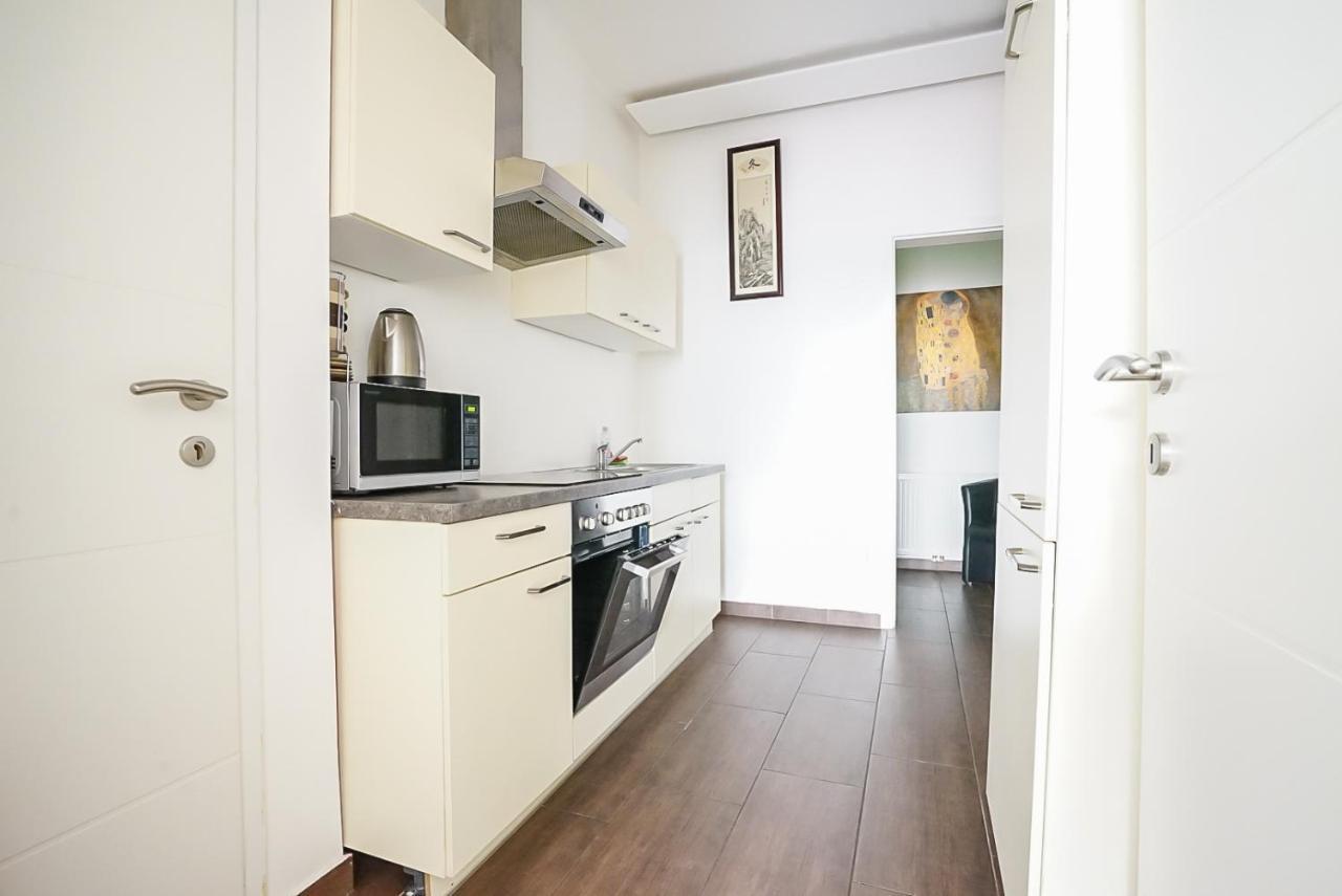 Wonderful Big Apartment Near Yppen Market Вена Экстерьер фото
