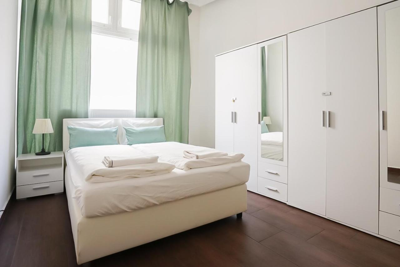 Wonderful Big Apartment Near Yppen Market Вена Экстерьер фото